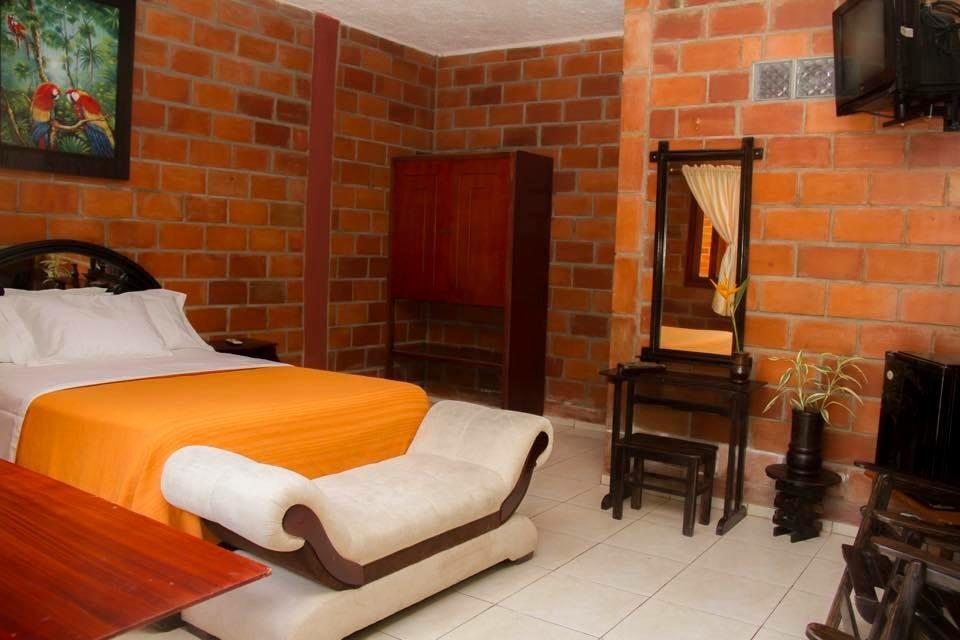 Hosteria Las Heliconias Hotel Tena Ngoại thất bức ảnh